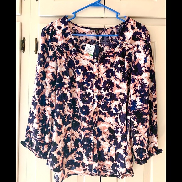 Adrienne Vittadini Tops - Adrienne Vittadini  Women’s Blouse